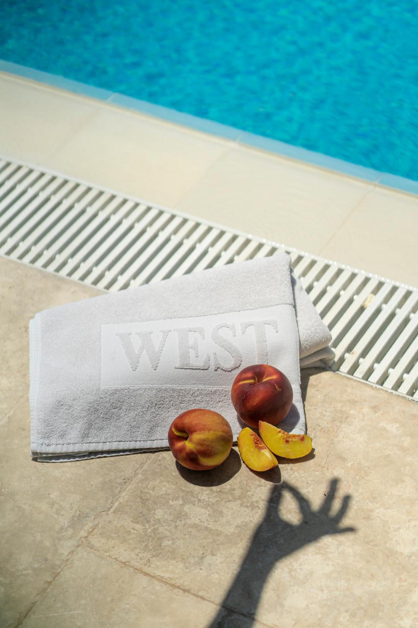 גוג'ק West House Exclusive Hotel מראה חיצוני תמונה