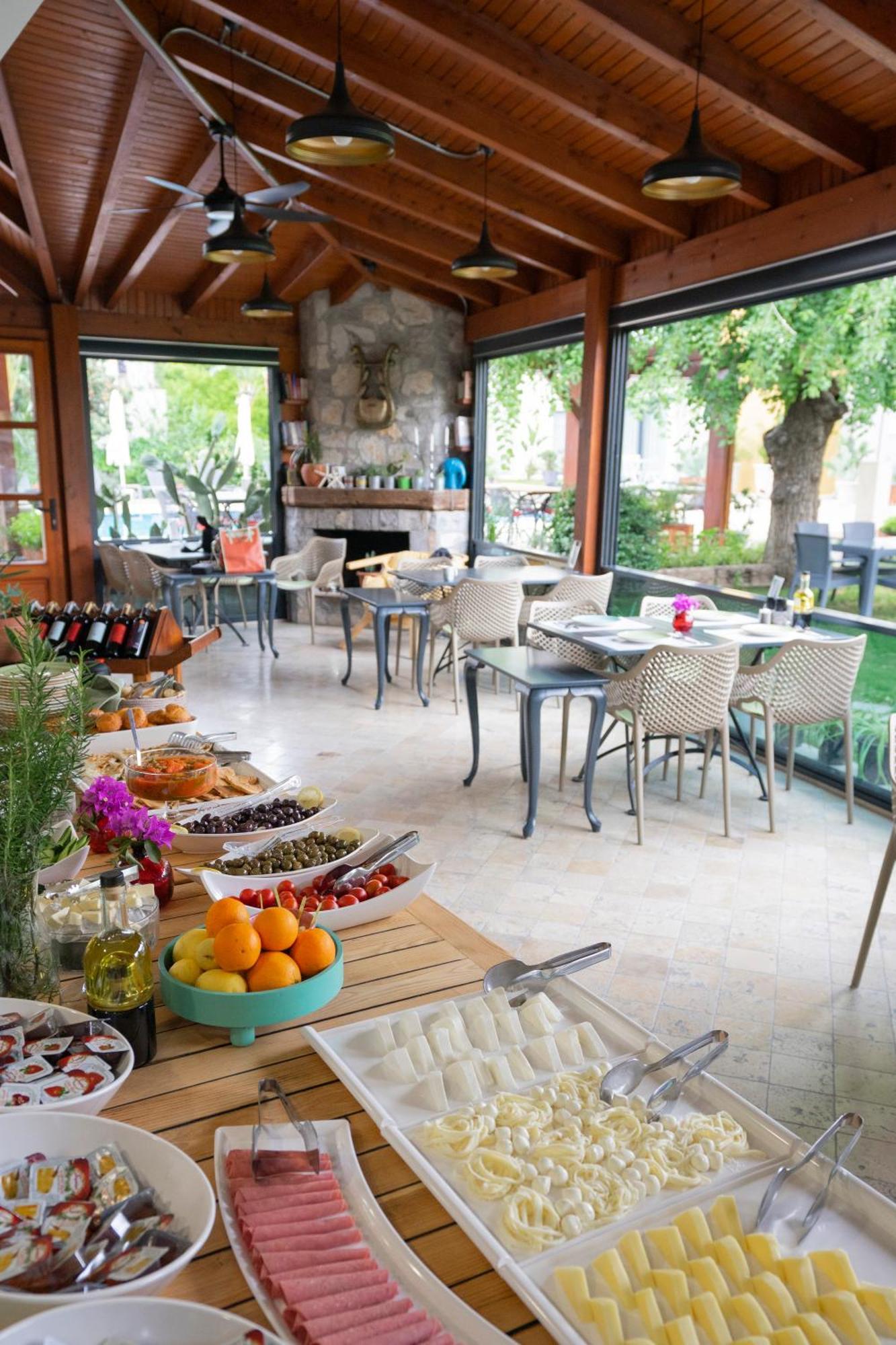 גוג'ק West House Exclusive Hotel מראה חיצוני תמונה