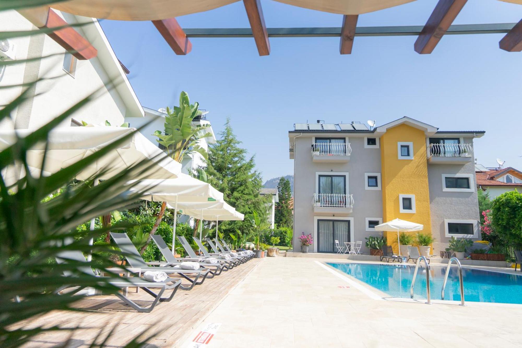 גוג'ק West House Exclusive Hotel מראה חיצוני תמונה