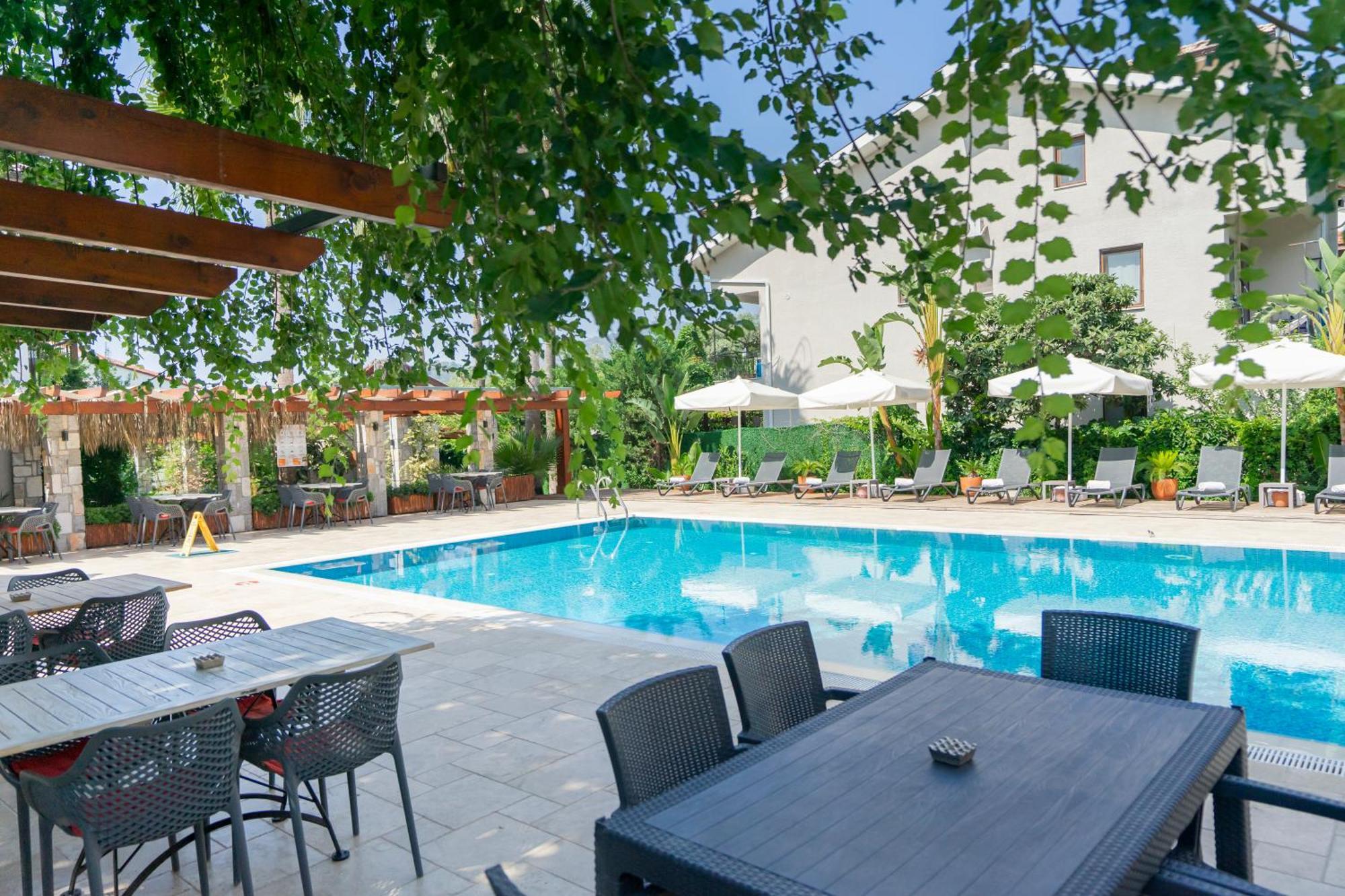 גוג'ק West House Exclusive Hotel מראה חיצוני תמונה