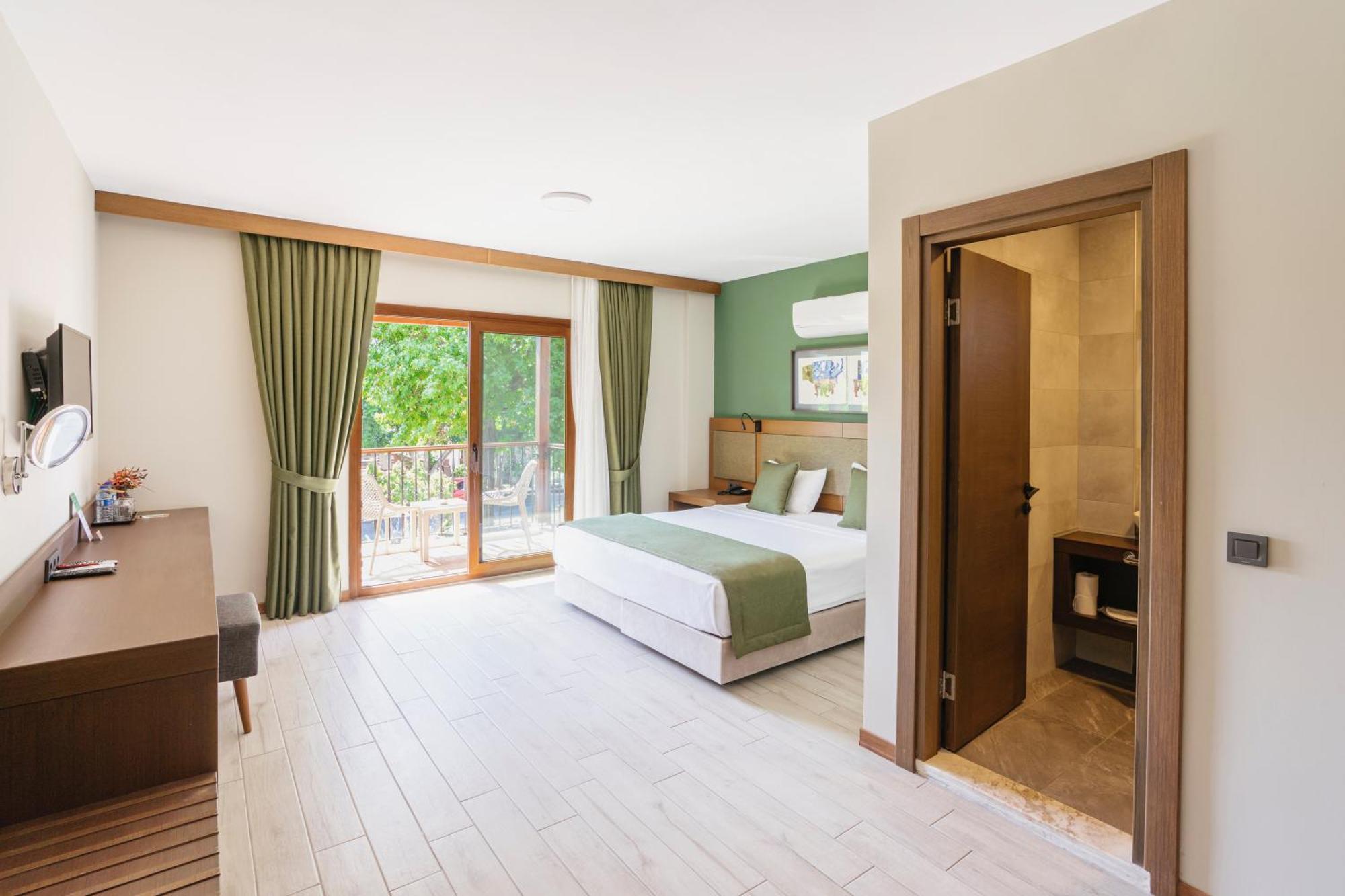 גוג'ק West House Exclusive Hotel מראה חיצוני תמונה