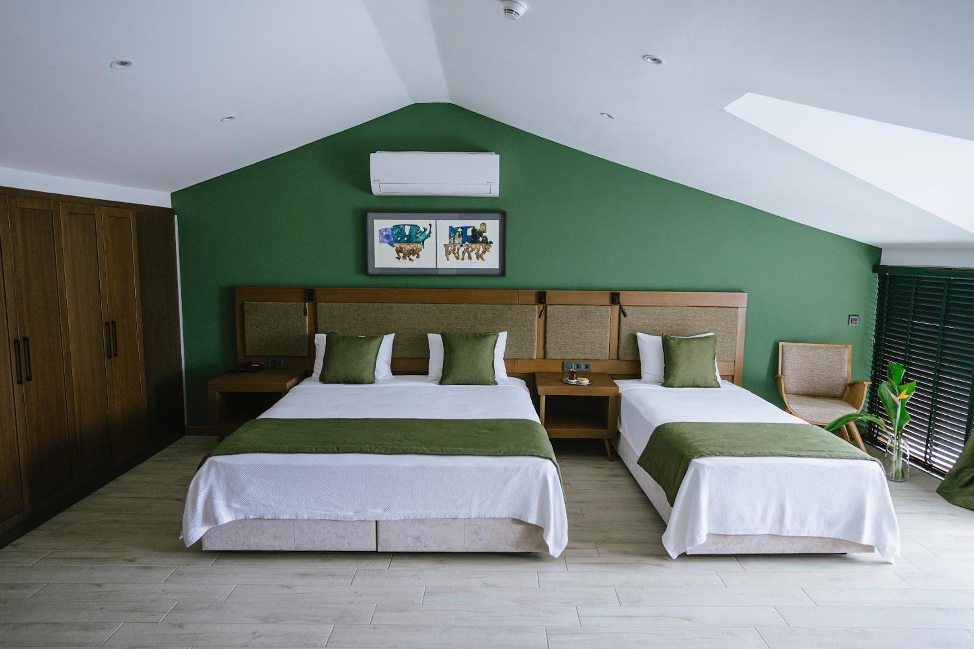 גוג'ק West House Exclusive Hotel מראה חיצוני תמונה