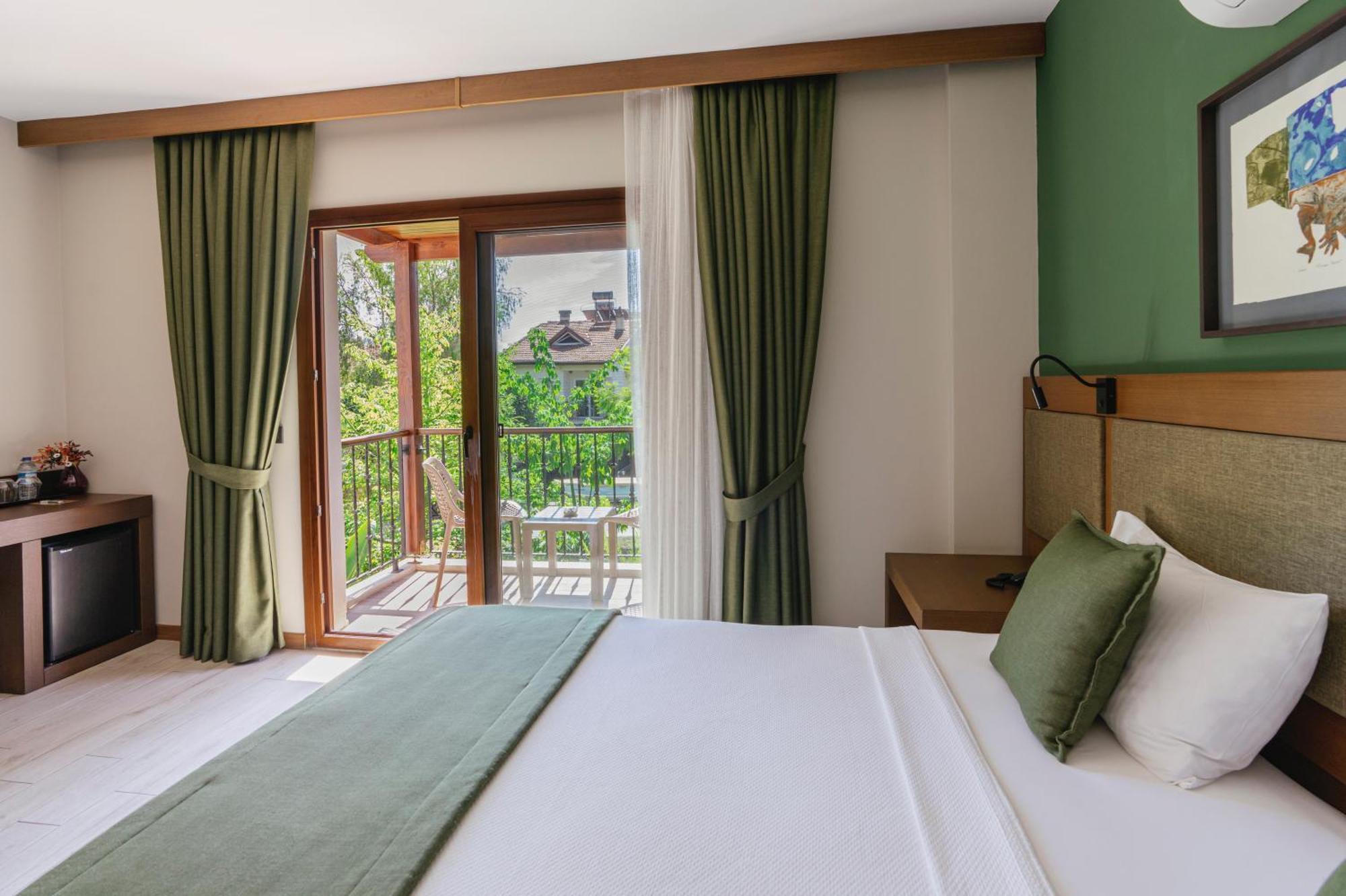 גוג'ק West House Exclusive Hotel מראה חיצוני תמונה